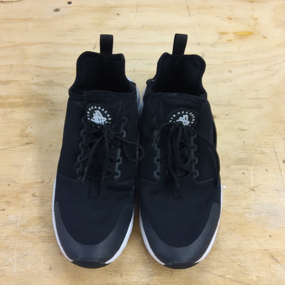Nike Air Huarache running shoe